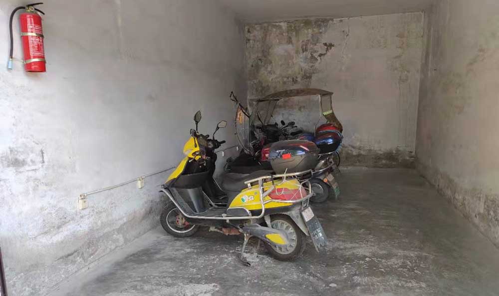 整治后的车库.jpg
