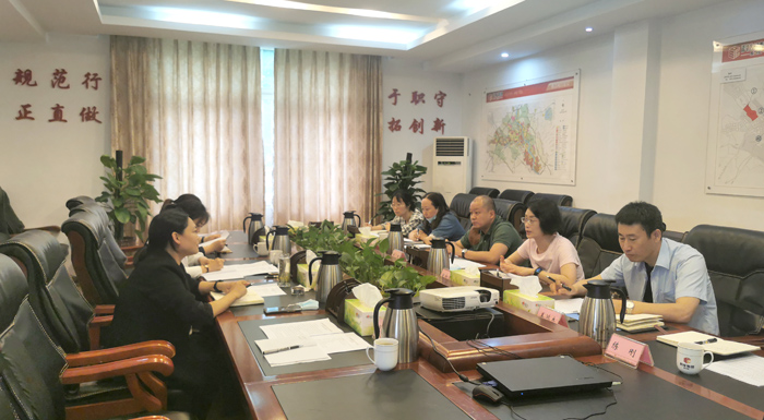 监事会主席张柳霞带队前往科发集团交流学习.jpg