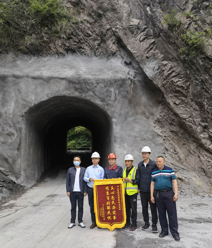 1195132487.jpg 1195132487.jpg